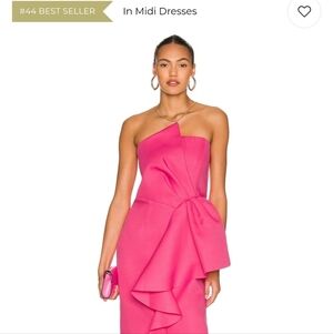 Elliatt Fuchsia Strapless Midi Dress